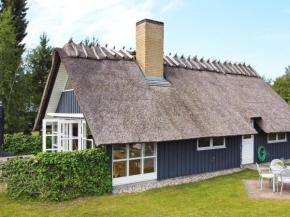 Holiday home Væggerløse CCXIV, Bogø By